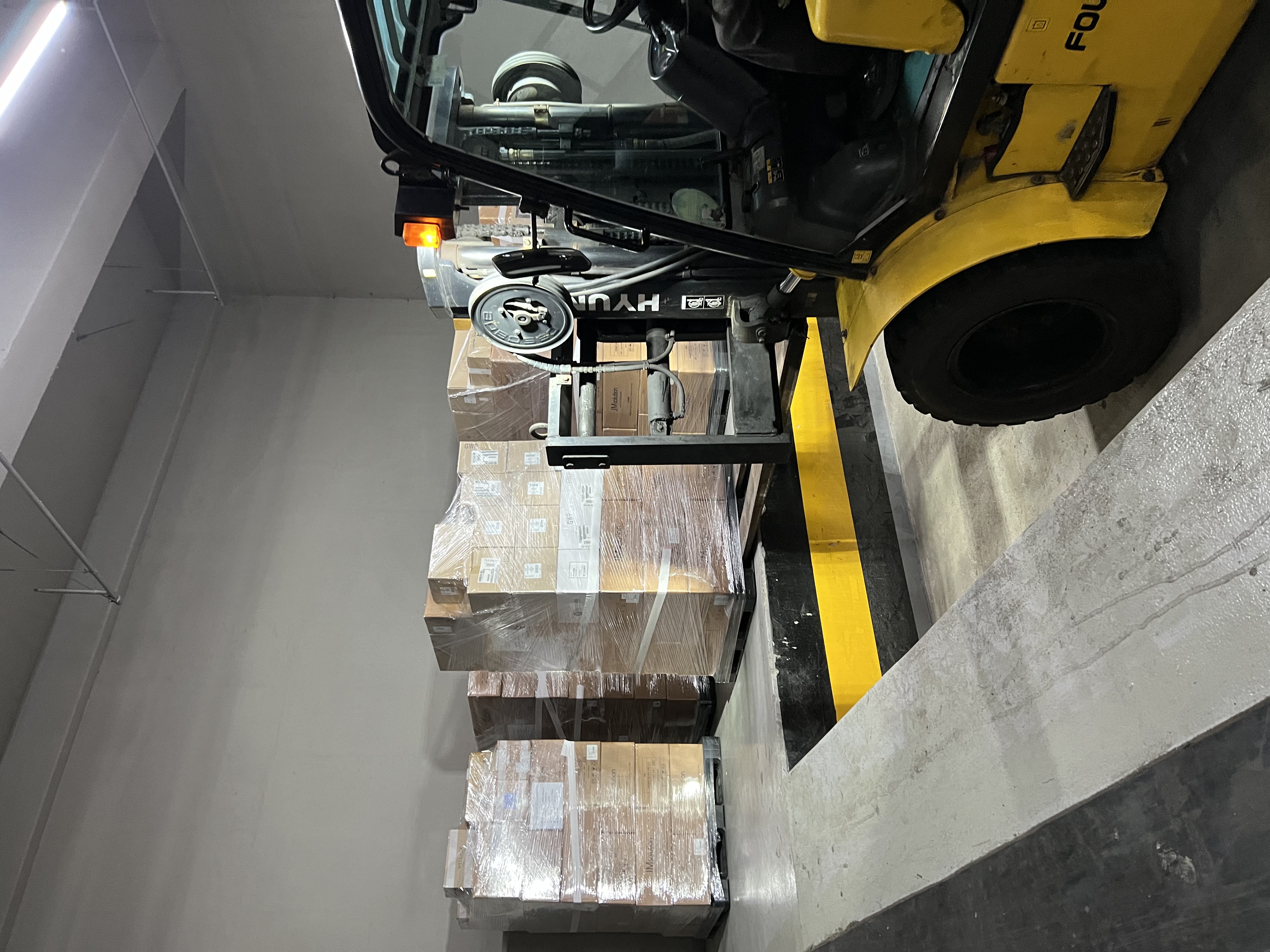 Forklift Logistic Operation